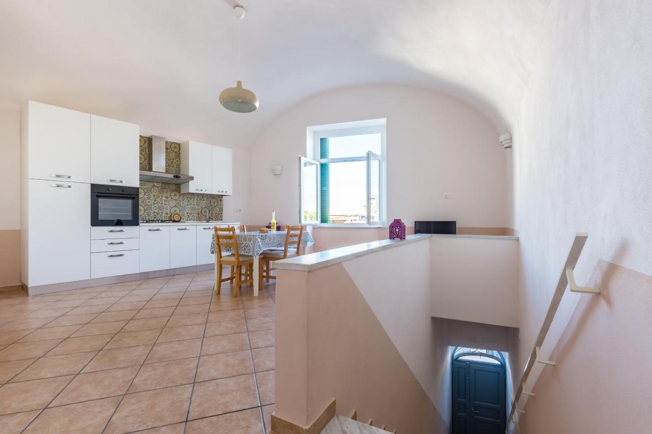 Tizzano House - La Marina Apartment Procida Ngoại thất bức ảnh